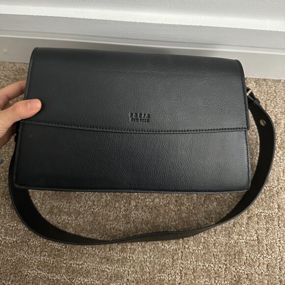 Freja Black Shoulder Bag - Picture 2 of 10